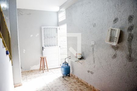 Casa à venda com 216m², 2 quartos e 2 vagasÁrea de Serviço - Quintal