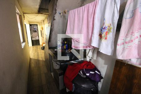 Corredor de casa à venda com 4 quartos, 75m² em Conjunto Promorar Sapopemba, São Paulo