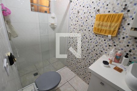 Casa à venda com 75m², 4 quartos e 1 vagaBanheiro 2