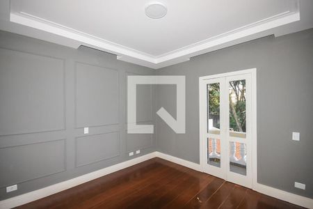 Casa de condomínio à venda com 300m², 4 quartos e 4 vagas Casa de condomínio à venda com 300m², 4 quartos e 4 vagasSuíte 3