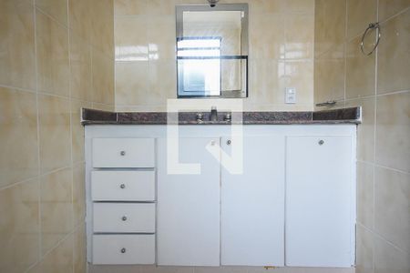 Casa de condomínio à venda com 300m², 4 quartos e 4 vagas Casa de condomínio à venda com 300m², 4 quartos e 4 vagasBanheiro suíte 4