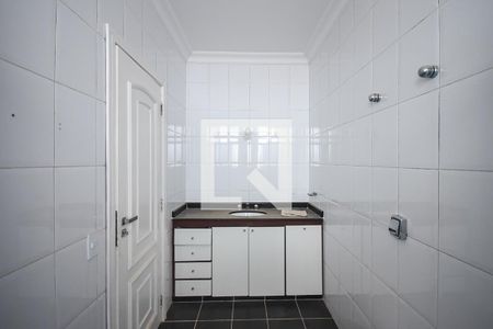 Casa de condomínio à venda com 300m², 4 quartos e 4 vagas Casa de condomínio à venda com 300m², 4 quartos e 4 vagasBanheiro suíte 2