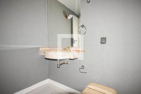 Casa de condomínio à venda com 300m², 4 quartos e 4 vagas Casa de condomínio à venda com 300m², 4 quartos e 4 vagasLavabo