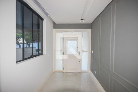Casa de condomínio à venda com 300m², 4 quartos e 4 vagas Casa de condomínio à venda com 300m², 4 quartos e 4 vagasHall de entrada