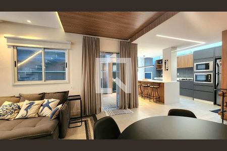 Casa para alugar com 140m², 3 quartos e 1 vaga Casa para alugar com 140m², 3 quartos e 1 vagaSala Jantar / Acesso Garagem