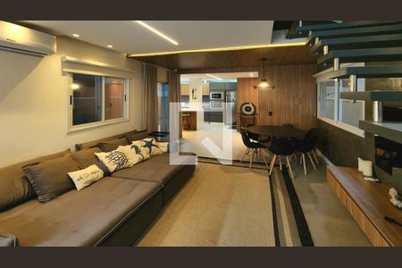 Casa para alugar com 140m², 3 quartos e 1 vaga Casa para alugar com 140m², 3 quartos e 1 vagaSala de Estar / Jantar