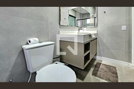 Casa para alugar com 140m², 3 quartos e 1 vaga Casa para alugar com 140m², 3 quartos e 1 vagaBanheiro da Suíte 2