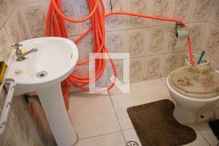 Casa à venda com 406m², 6 quartos e 3 vagasBanheiro 2