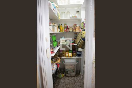 Casa à venda com 406m², 6 quartos e 3 vagasCozinha - dispensa