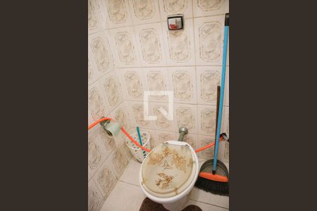 Casa à venda com 406m², 6 quartos e 3 vagasBanheiro 2