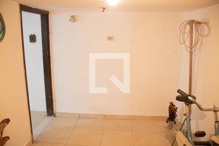Casa à venda com 406m², 6 quartos e 3 vagasQuarto 5