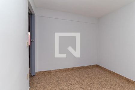 Quarto 2 de apartamento para alugar com 2 quartos, 48m² em Itaquera, São Paulo