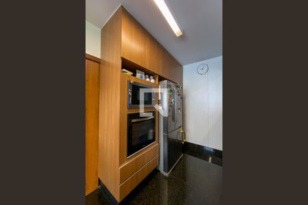 Apartamento à venda com 200m², 4 quartos e 3 vagasCozinha
