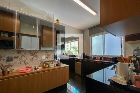 Apartamento à venda com 200m², 4 quartos e 3 vagasCozinha