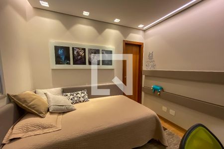 Apartamento à venda com 200m², 4 quartos e 3 vagasSuíte 2