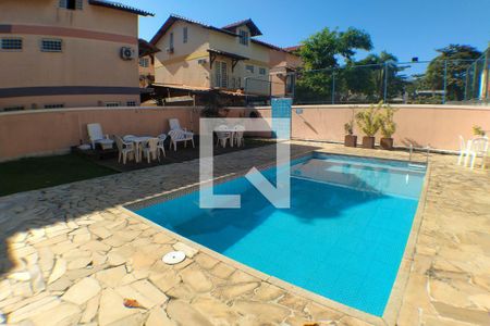 Casa de condomínio à venda com 180m², 4 quartos e 2 vagas Casa de condomínio à venda com 180m², 4 quartos e 2 vagasÁrea comum - Piscina