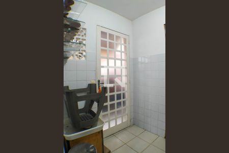 Casa de condomínio à venda com 180m², 4 quartos e 2 vagas Casa de condomínio à venda com 180m², 4 quartos e 2 vagasÁrea de Serviço