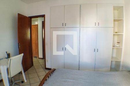 Casa de condomínio à venda com 180m², 4 quartos e 2 vagas Casa de condomínio à venda com 180m², 4 quartos e 2 vagasQuarto 2