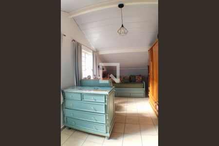 Casa de condomínio à venda com 180m², 4 quartos e 2 vagas Casa de condomínio à venda com 180m², 4 quartos e 2 vagasQuarto 3