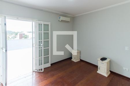 Suíte de casa à venda com 3 quartos, 211m² em Horto Florestal, São Paulo
