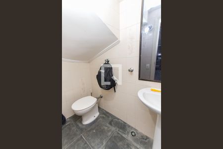 Lavabo da Garagem de casa à venda com 3 quartos, 211m² em Horto Florestal, São Paulo