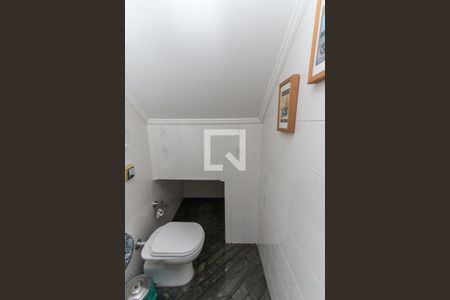 Lavabo de casa à venda com 3 quartos, 211m² em Horto Florestal, São Paulo