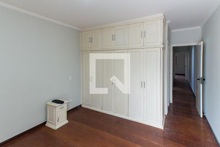 Suíte de casa à venda com 3 quartos, 211m² em Horto Florestal, São Paulo