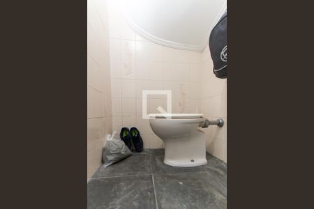 Lavabo da Garagem de casa à venda com 3 quartos, 211m² em Horto Florestal, São Paulo
