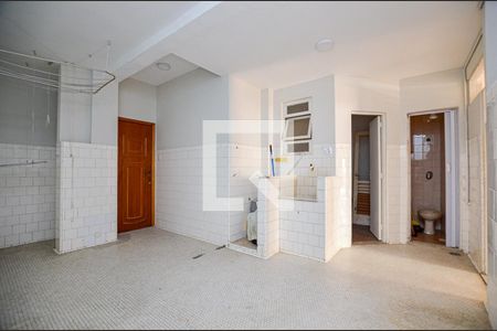 Apartamento para alugar com 140m², 3 quartos e sem vaga Apartamento para alugar com 140m², 3 quartos e sem vagaÁrea de Serviço