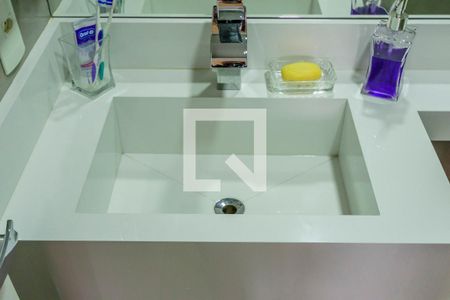 Apartamento à venda com 51m², 2 quartos e 1 vaga Apartamento à venda com 51m², 2 quartos e 1 vagaBanheiro