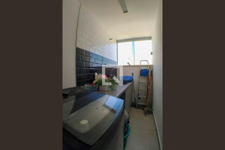 Apartamento à venda com 140m², 2 quartos e 1 vagaÁrea de Serviço