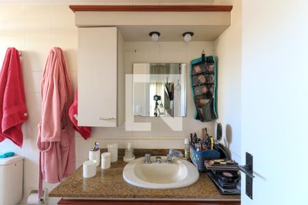 Apartamento à venda com 120m², 3 quartos e 2 vagas Apartamento à venda com 120m², 3 quartos e 2 vagasBanheiro da Suíte