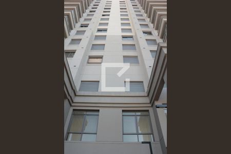 Apartamento para alugar com 66m², 2 quartos e 1 vagaFachada