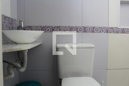 Casa à venda com 200m², 3 quartos e 3 vagasBanheiro da Suíte 2