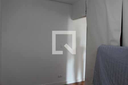 Closet da Suíte 1 de casa à venda com 3 quartos, 200m² em Vila Maria Tereza, Guarulhos