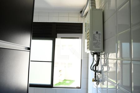 Área de Serviço de apartamento para alugar com 2 quartos, 67m² em Granja Viana Ii, Cotia