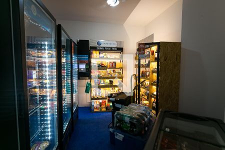 Apartamento à venda com 53m², 2 quartos e 2 vagas Apartamento à venda com 53m², 2 quartos e 2 vagasmercado