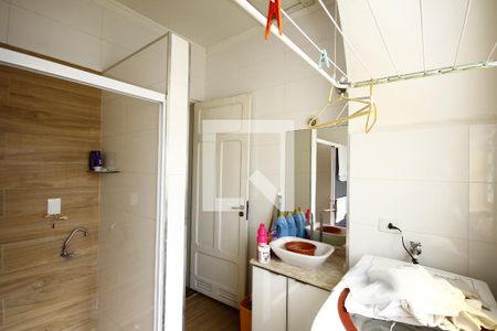 Casa à venda com 200m², 4 quartos e 2 vagasBanheiro