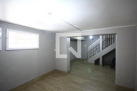 Casa à venda com 200m², 4 quartos e 2 vagasPorão