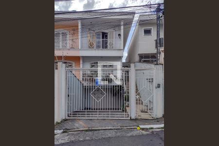 Casa à venda com 250m², 3 quartos e 4 vagasFachada