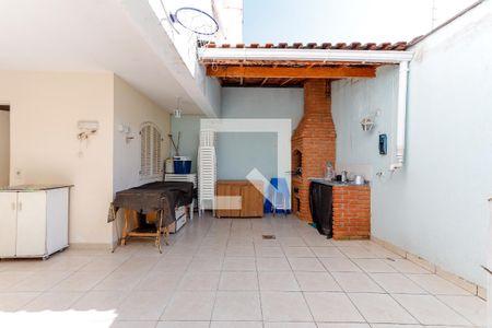 Casa à venda com 250m², 3 quartos e 4 vagasChurrasqueira