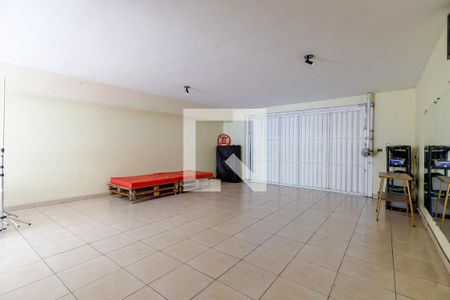 Casa à venda com 250m², 3 quartos e 4 vagasGaragem