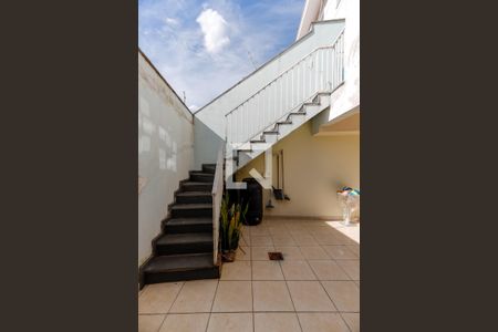 Casa à venda com 250m², 3 quartos e 4 vagasEscada Churrasqueira