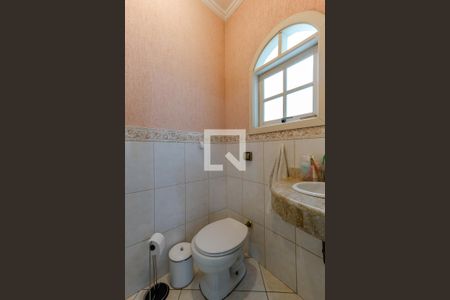 Casa à venda com 250m², 3 quartos e 4 vagasLavabo