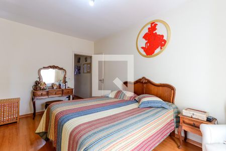 Casa à venda com 250m², 3 quartos e 4 vagasSuíte 1