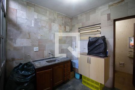 Casa à venda com 255m², 4 quartos e 2 vagasEdícula