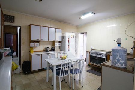 Casa à venda com 255m², 4 quartos e 2 vagasCozinha