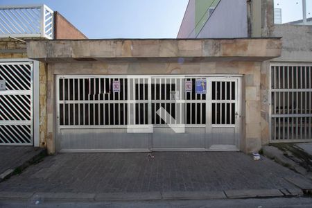 Casa à venda com 255m², 4 quartos e 2 vagasFachada