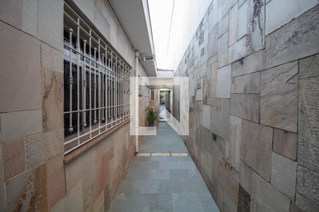 Casa à venda com 255m², 4 quartos e 2 vagasCorredor