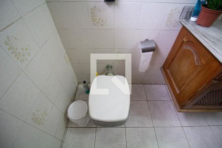 Casa à venda com 255m², 4 quartos e 2 vagasBanheiro